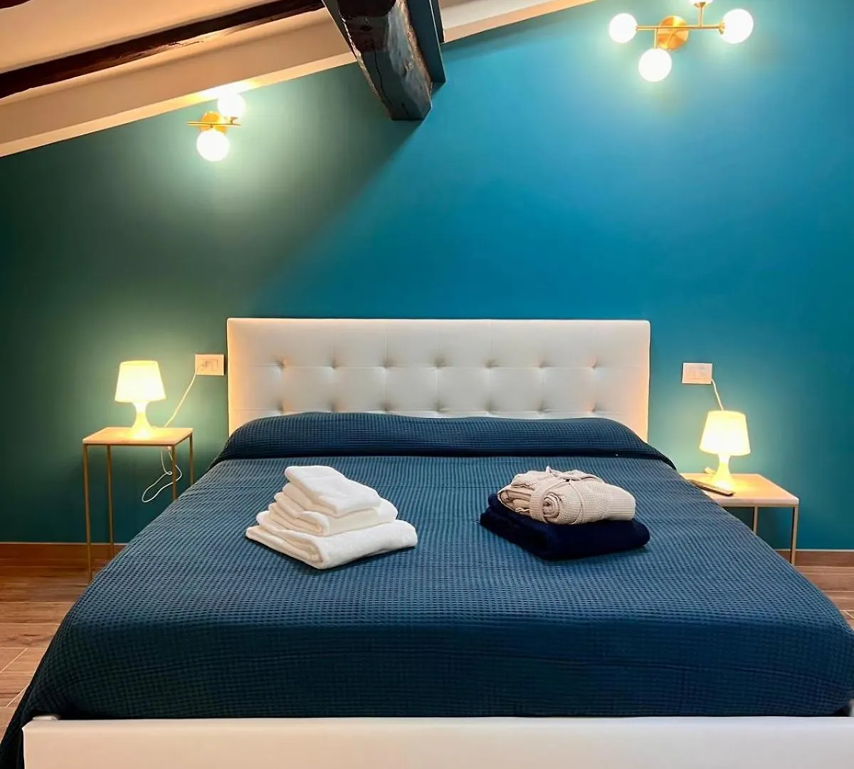 Casa Harbor Apartment Bologna Italy