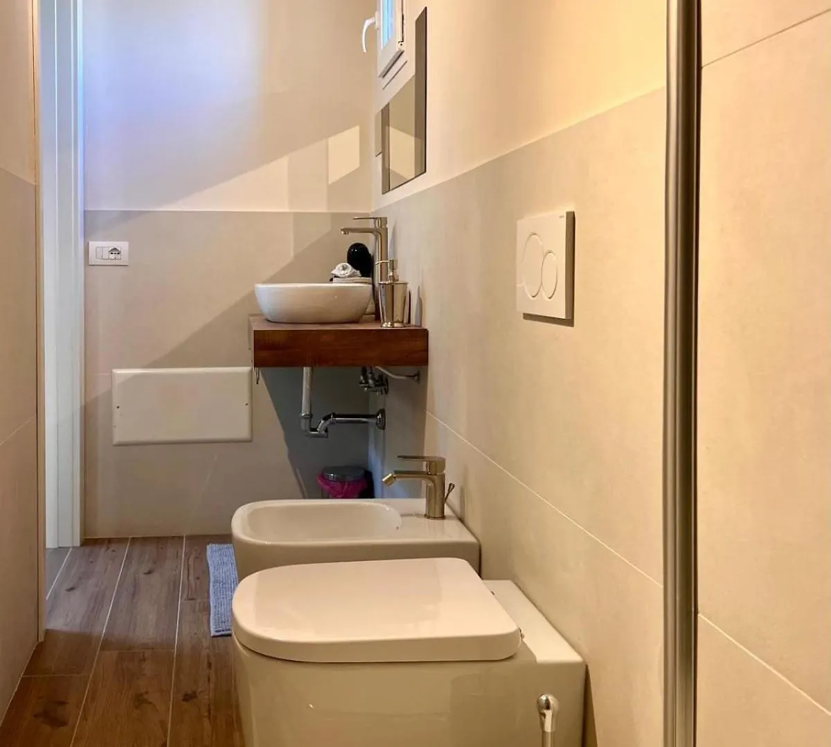 Casa Harbor Apartment Bologna Italy